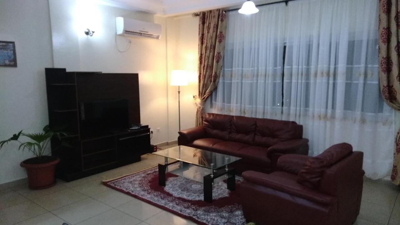 Residences Hotelieres Micheline Et Emile Bastos 야운데 외부 사진
