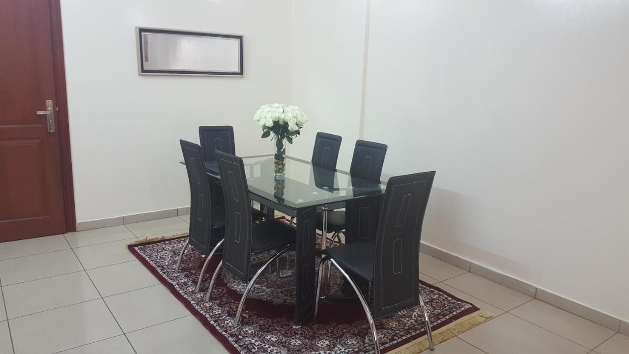 Residences Hotelieres Micheline Et Emile Bastos 야운데 외부 사진