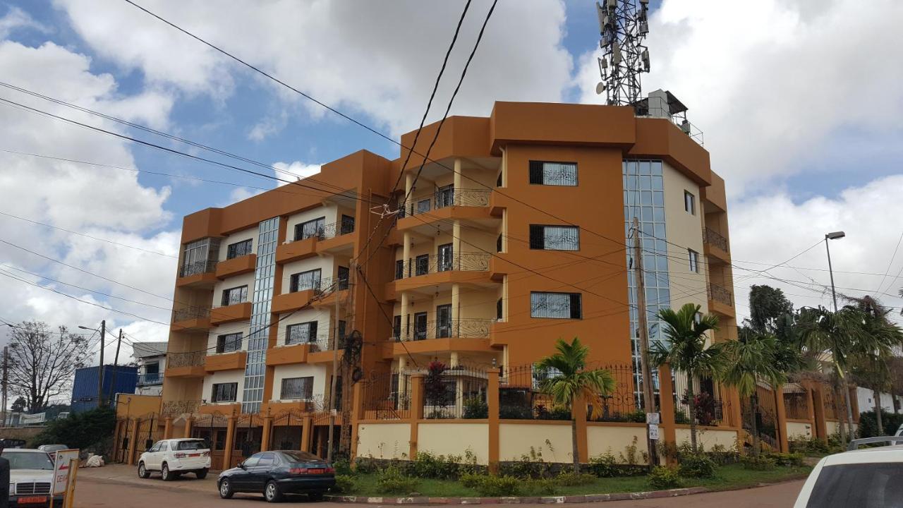 Residences Hotelieres Micheline Et Emile Bastos 야운데 외부 사진