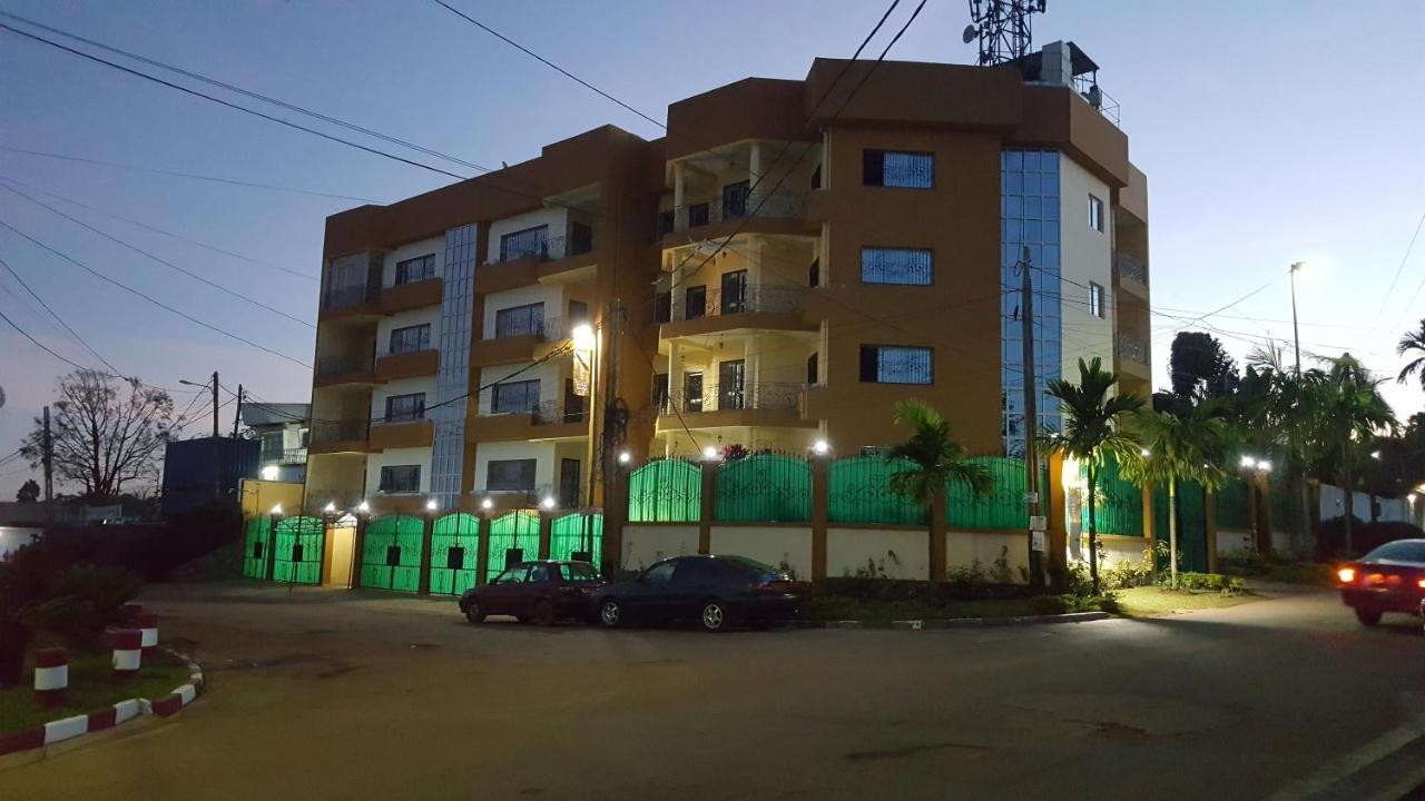 Residences Hotelieres Micheline Et Emile Bastos 야운데 외부 사진