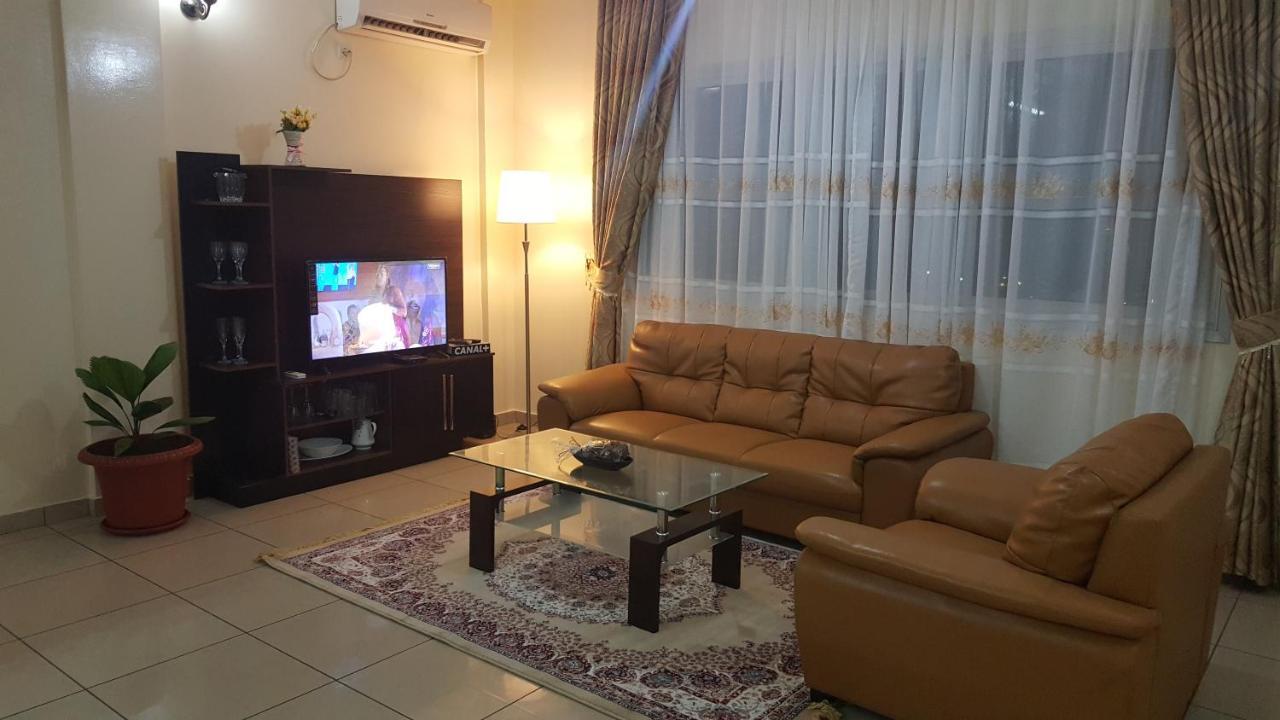 Residences Hotelieres Micheline Et Emile Bastos 야운데 외부 사진