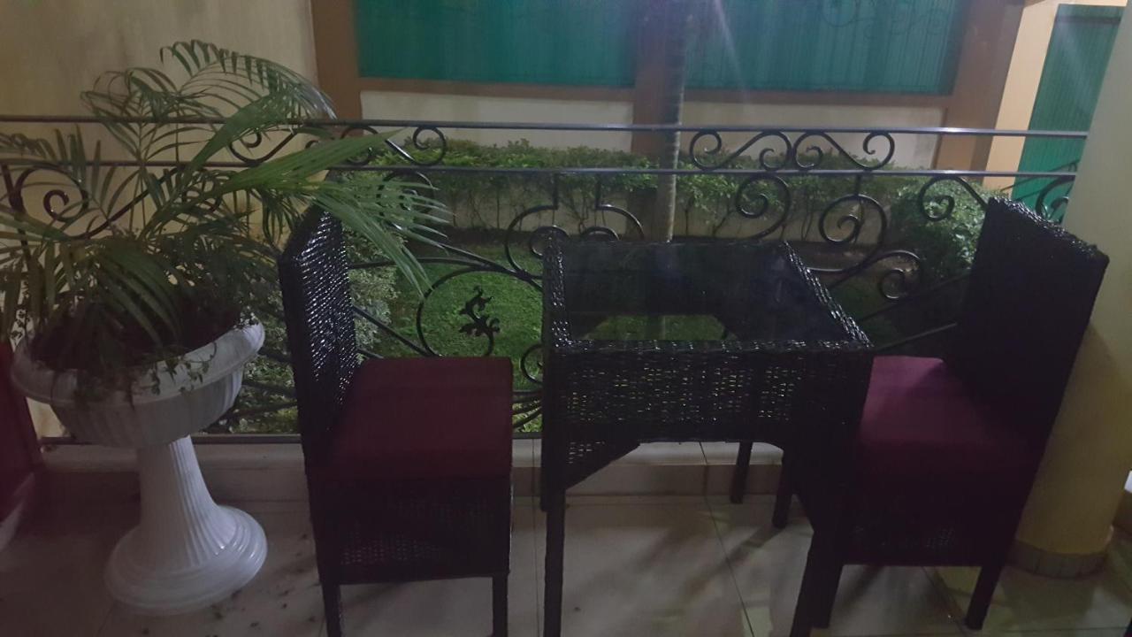 Residences Hotelieres Micheline Et Emile Bastos 야운데 외부 사진
