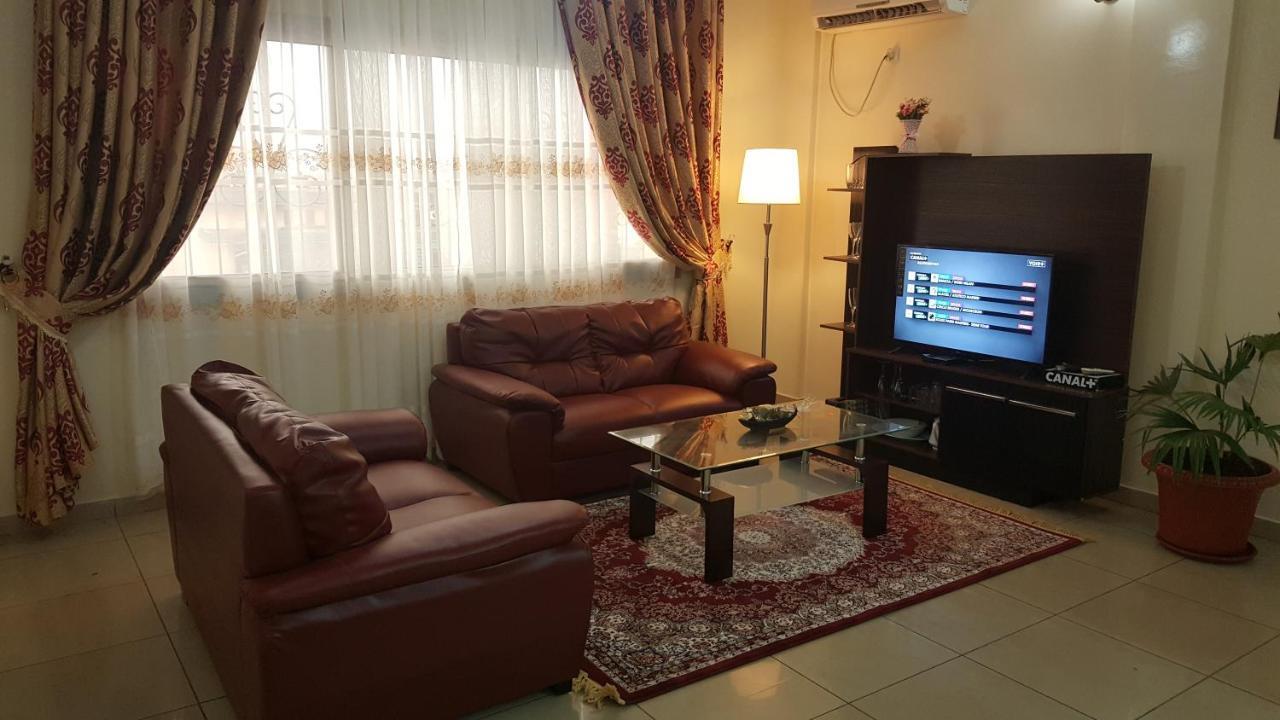 Residences Hotelieres Micheline Et Emile Bastos 야운데 외부 사진