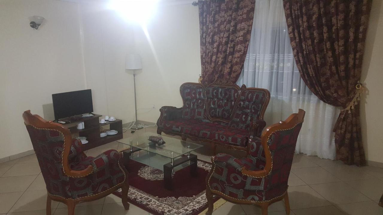 Residences Hotelieres Micheline Et Emile Bastos 야운데 외부 사진