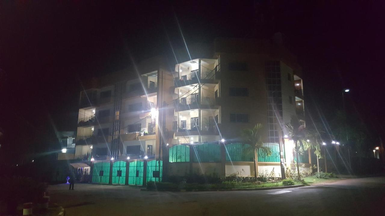 Residences Hotelieres Micheline Et Emile Bastos 야운데 외부 사진